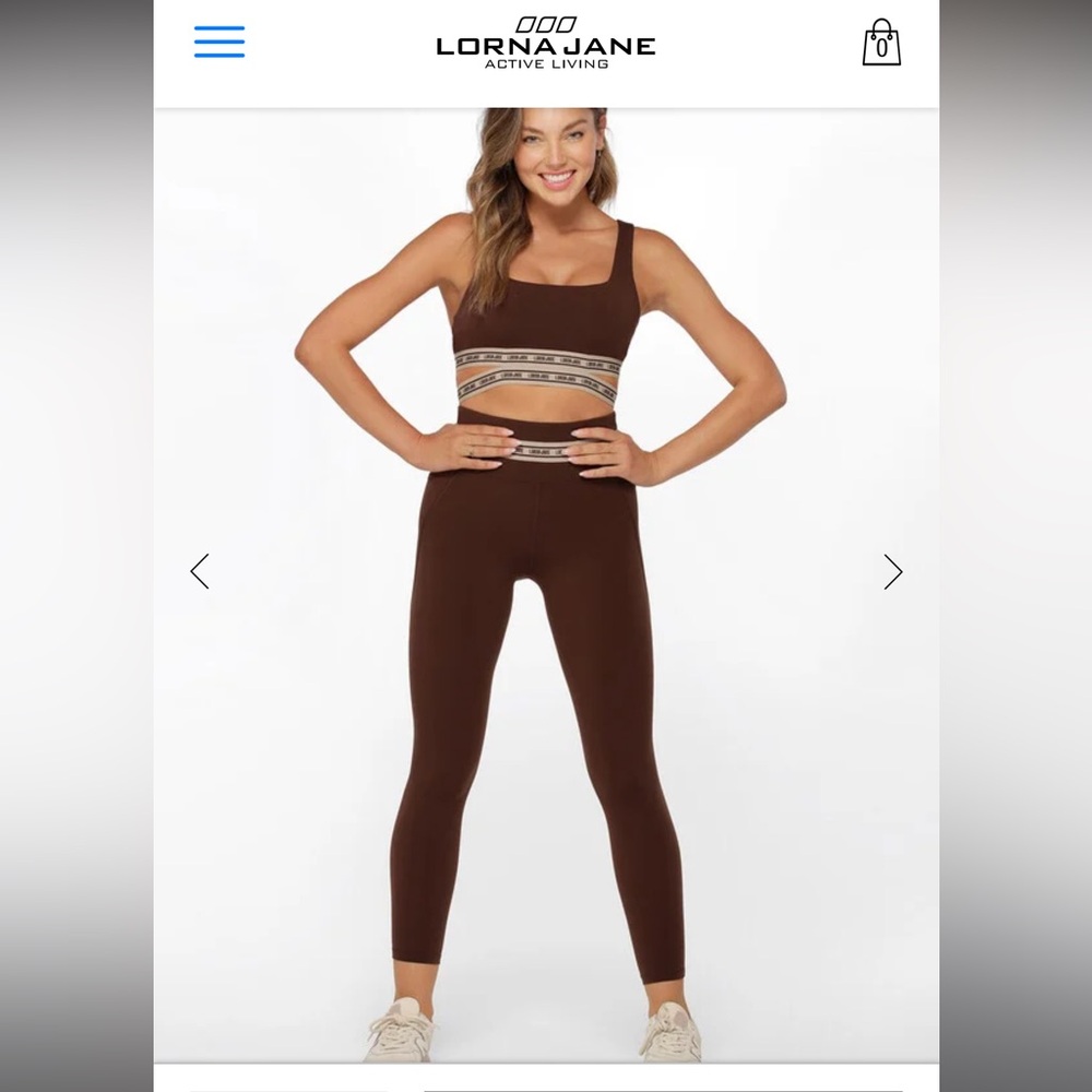 Very good condition like new Lorna Jane Raceway No Chafe Ankle Biter Leggings